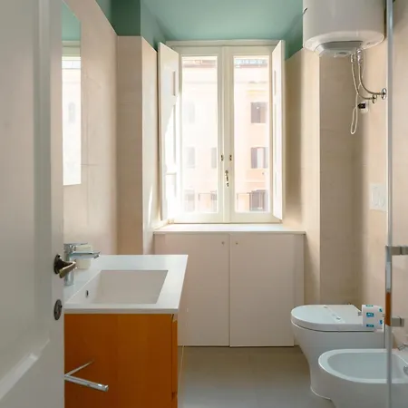 Tiber Luxury Apartamento *