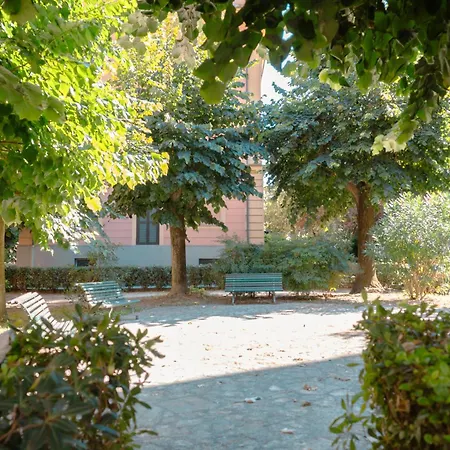 Tiber Luxury Rom