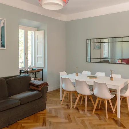 Tiber Luxury Apartment