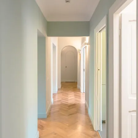 Tiber Luxury *